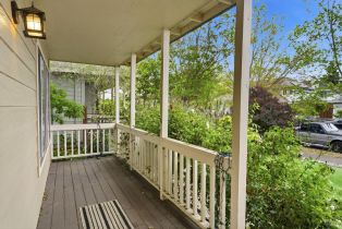 Single Family Residence,  Walnut Creek drive, Santa Rosa, CA 95403 - 5