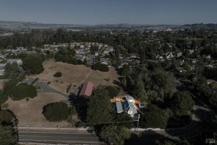 Residential Income, 1375 Gossage Ave, Petaluma, CA  Petaluma, CA 94952