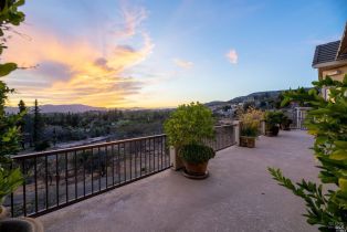Single Family Residence,  Castle Oaks drive, Napa, CA 94558 - 5