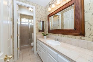 Single Family Residence,  Castle Oaks drive, Napa, CA 94558 - 29