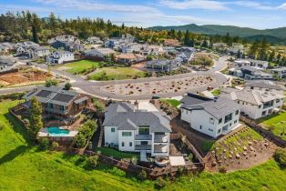 Single Family Residence,  Crescent circle, Santa Rosa, CA 95403 - 69