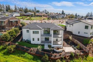 Single Family Residence,  Crescent circle, Santa Rosa, CA 95403 - 68