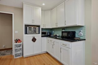 Single Family Residence,  Foothill boulevard, Calistoga, CA 94515 - 5