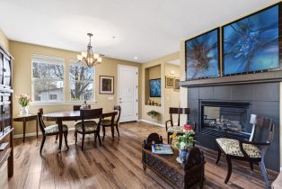 Condominium,  Healdsburg avenue, Cloverdale, CA 95425 - 9