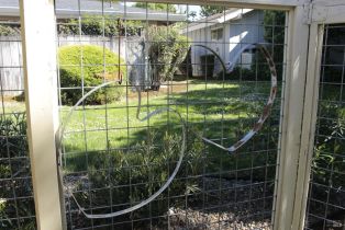 Single Family Residence,  Oakgreen none, Santa Rosa, CA 95409 - 36
