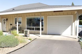 Single Family Residence,  Oakgreen none, Santa Rosa, CA 95409 - 5