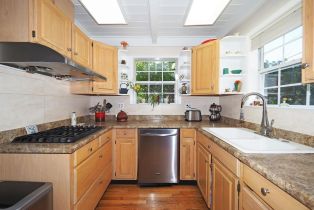 Single Family Residence,  Codding drive, Santa Rosa, CA 95405 - 10