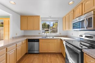Single Family Residence,  Glengreen street, Santa Rosa, CA 95409 - 5