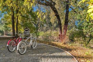 Single Family Residence,  Foothill boulevard, Calistoga, CA 94515 - 4