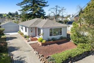 Single Family Residence, 712 Oak Ter, Petaluma, CA  Petaluma, CA 94952