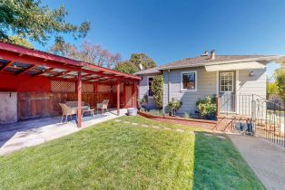 Single Family Residence,  Oak terrace, Petaluma, CA 94952 - 17