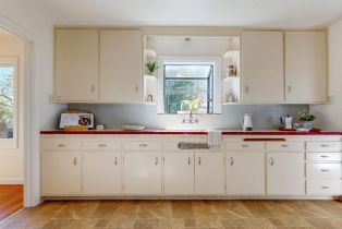 Single Family Residence,  Oak terrace, Petaluma, CA 94952 - 8