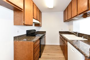 Condominium,  Shelter Creek drive, Napa, CA 94558 - 4