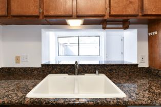 Condominium,  Shelter Creek drive, Napa, CA 94558 - 6