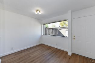 Condominium,  Shelter Creek drive, Napa, CA 94558 - 8