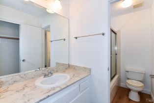 Condominium,  Shelter Creek drive, Napa, CA 94558 - 22