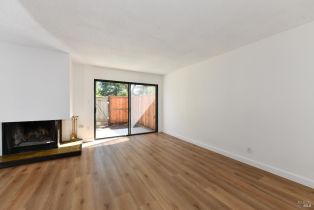 Condominium,  Shelter Creek drive, Napa, CA 94558 - 3