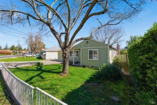 Single Family Residence,  Laurel street, Napa, CA 94558 - 3