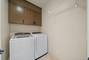 Single Family Residence,  Devonshire place, Santa Rosa, CA 95405 - 34