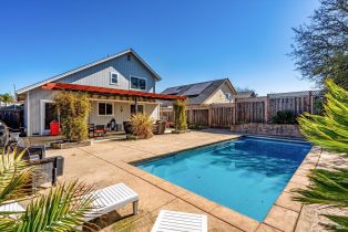 Single Family Residence,  Walten way, Windsor, CA 95492 - 5