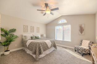 Single Family Residence, Breeze way, Santa Rosa, CA 95404 - 14