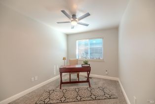 Single Family Residence, Breeze way, Santa Rosa, CA 95404 - 21