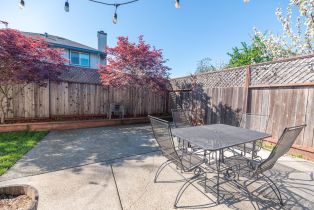 Single Family Residence, Breeze way, Santa Rosa, CA 95404 - 30