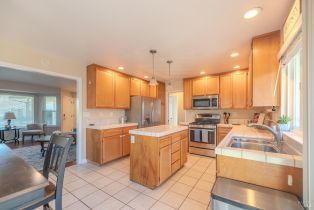 Single Family Residence, Breeze way, Santa Rosa, CA 95404 - 10