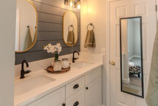 Single Family Residence, Breeze way, Santa Rosa, CA 95404 - 18