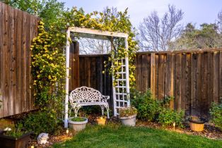 Single Family Residence,  Zinfandel court, Cloverdale, CA 95425 - 28