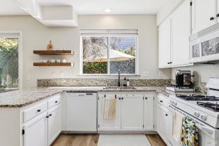 Single Family Residence,  Brighton View circle, Petaluma, CA 94952 - 12