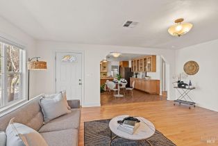 Single Family Residence,  Triplett drive, Cloverdale, CA 95425 - 5