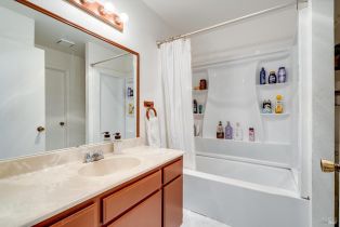 Condominium,  Glenbrook drive, Santa Rosa, CA 95401 - 28