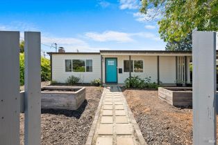 Single Family Residence, Santa Ana drive, Santa Rosa, CA 95404 - 5