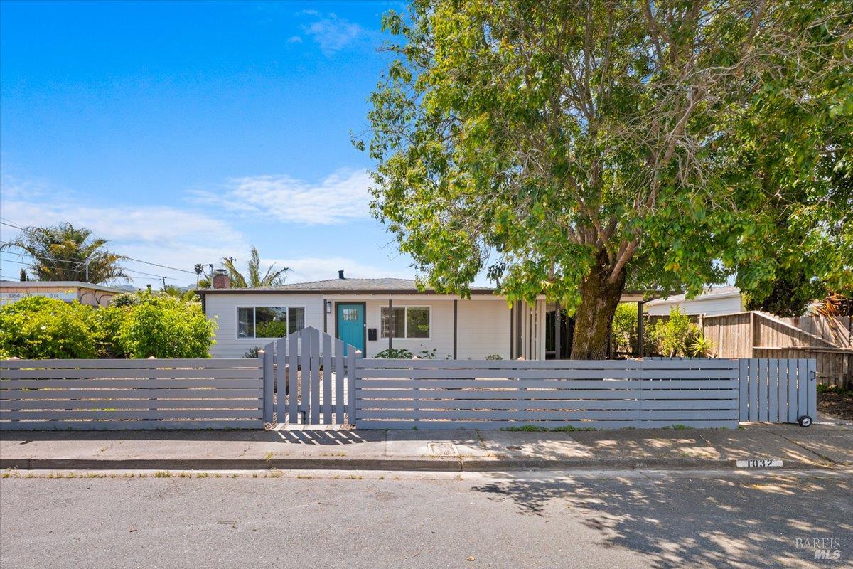 Single Family Residence, Santa Ana drive, Santa Rosa, CA 95404 - 1