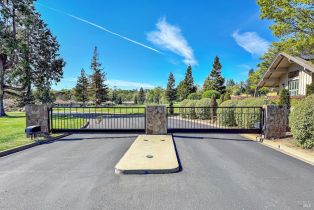 Condominium,  Fairways drive, Napa, CA 94558 - 5