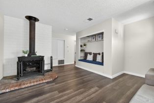 Single Family Residence,  Sunray place, Windsor, CA 95492 - 8