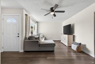 Single Family Residence,  Sunray place, Windsor, CA 95492 - 6