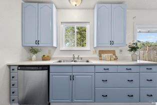 Single Family Residence,  Sunray place, Windsor, CA 95492 - 16