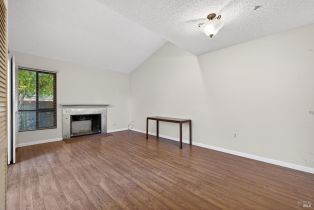 Condominium, Redwood court, Santa Rosa, CA 95409 - 6