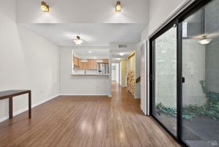 Condominium, Redwood court, Santa Rosa, CA 95409 - 8