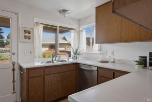 Single Family Residence,  Aspen Meadows circle, Santa Rosa, CA 95409 - 16