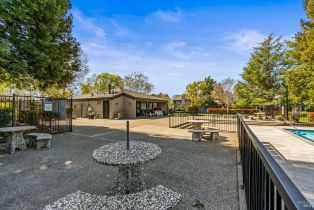 Condominium,  Shelter Creek drive, Napa, CA 94558 - 32