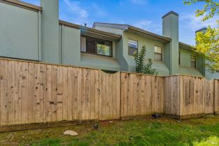 Condominium,  Shelter Creek drive, Napa, CA 94558 - 34