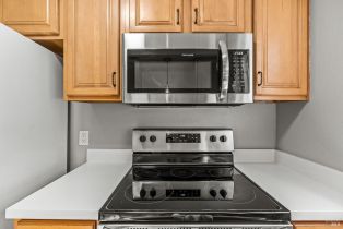 Condominium,  Shelter Creek drive, Napa, CA 94558 - 11