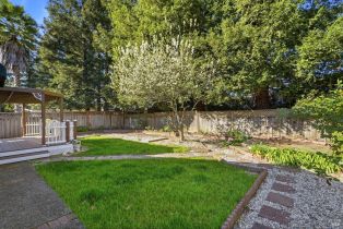 Single Family Residence,  Dartmouth way, Windsor, CA 95492 - 24