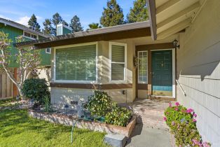 Single Family Residence,  Dartmouth way, Windsor, CA 95492 - 4