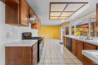 Single Family Residence,  Mckillop court, Petaluma, CA 94954 - 8