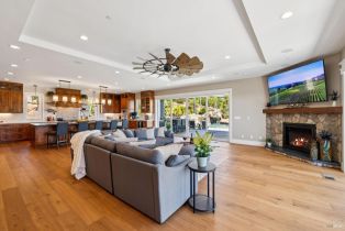 Single Family Residence,  Royal Manor place, Santa Rosa, CA 95404 - 3