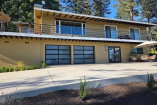Single Family Residence,  Bella Vista drive, Angwin, CA 94508 - 4